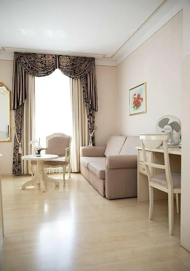 Hotel Burghof Hof (Bavaria)